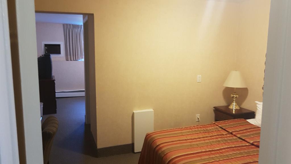 Queens Arms Inn تشارلوت تاون المظهر الخارجي الصورة