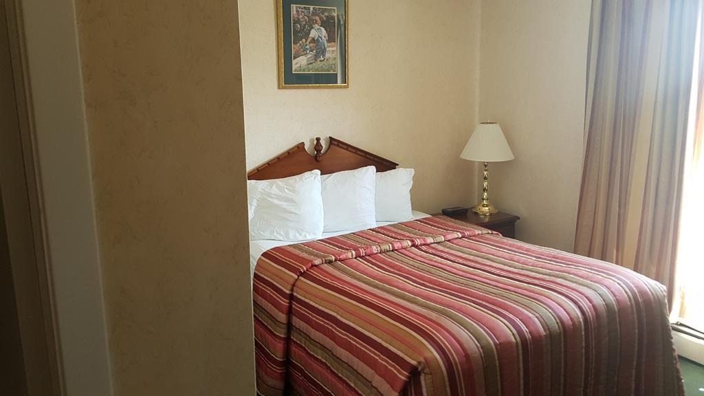 Queens Arms Inn تشارلوت تاون المظهر الخارجي الصورة