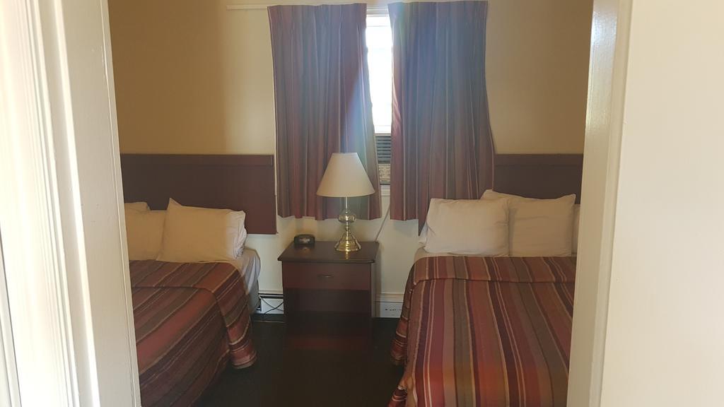 Queens Arms Inn تشارلوت تاون المظهر الخارجي الصورة