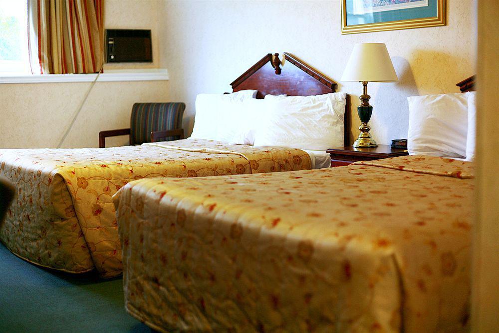 Queens Arms Inn تشارلوت تاون المظهر الخارجي الصورة